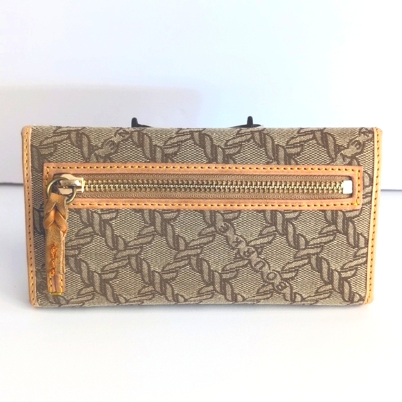 Dooney & Bourke Maritime Continental Clutch Wallet - Picture 3 of 16